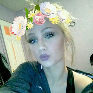 Meet your Posher, Emiley